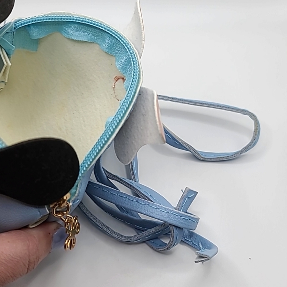 Adorable Blue Minnie Mouse Coin Pouch or Mini Purse - Picture 4 of 4